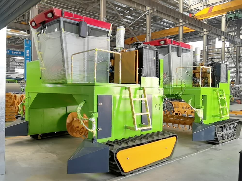 Best-selling crawler compost turner | Organic fertilizer production equipment